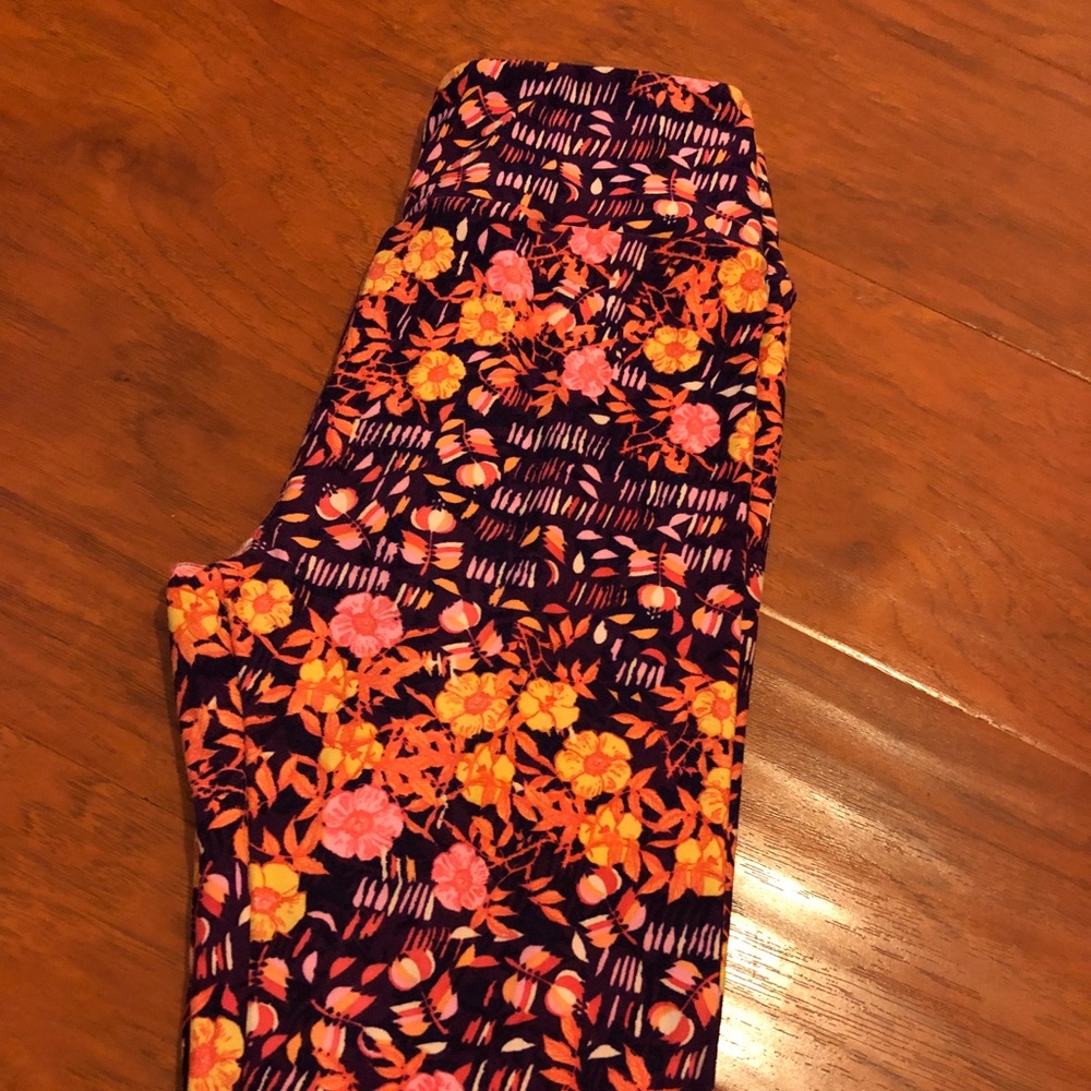 Floral LuLaRoe leggings